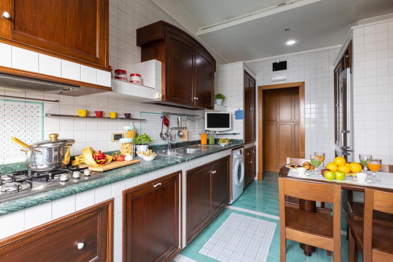 Sorrentovibes - Family Home With Terrace & Amazing View In Sorrento Center Buitenkant foto