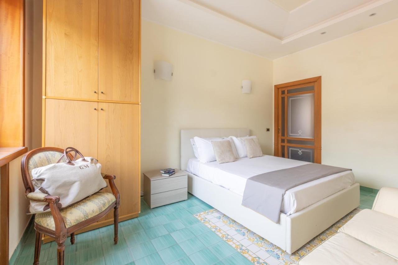 Sorrentovibes - Family Home With Terrace & Amazing View In Sorrento Center Buitenkant foto